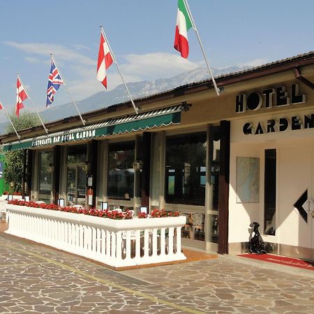 Hotel Garden Limone sul Garda Bagian luar foto